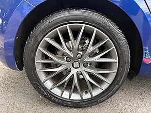 Used 2019 SEAT Leon Se Dynamic Blue - Interior and Exterior details 18