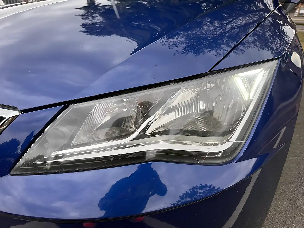 Used 2019 SEAT Leon Se Dynamic Blue - Interior and Exterior details 19