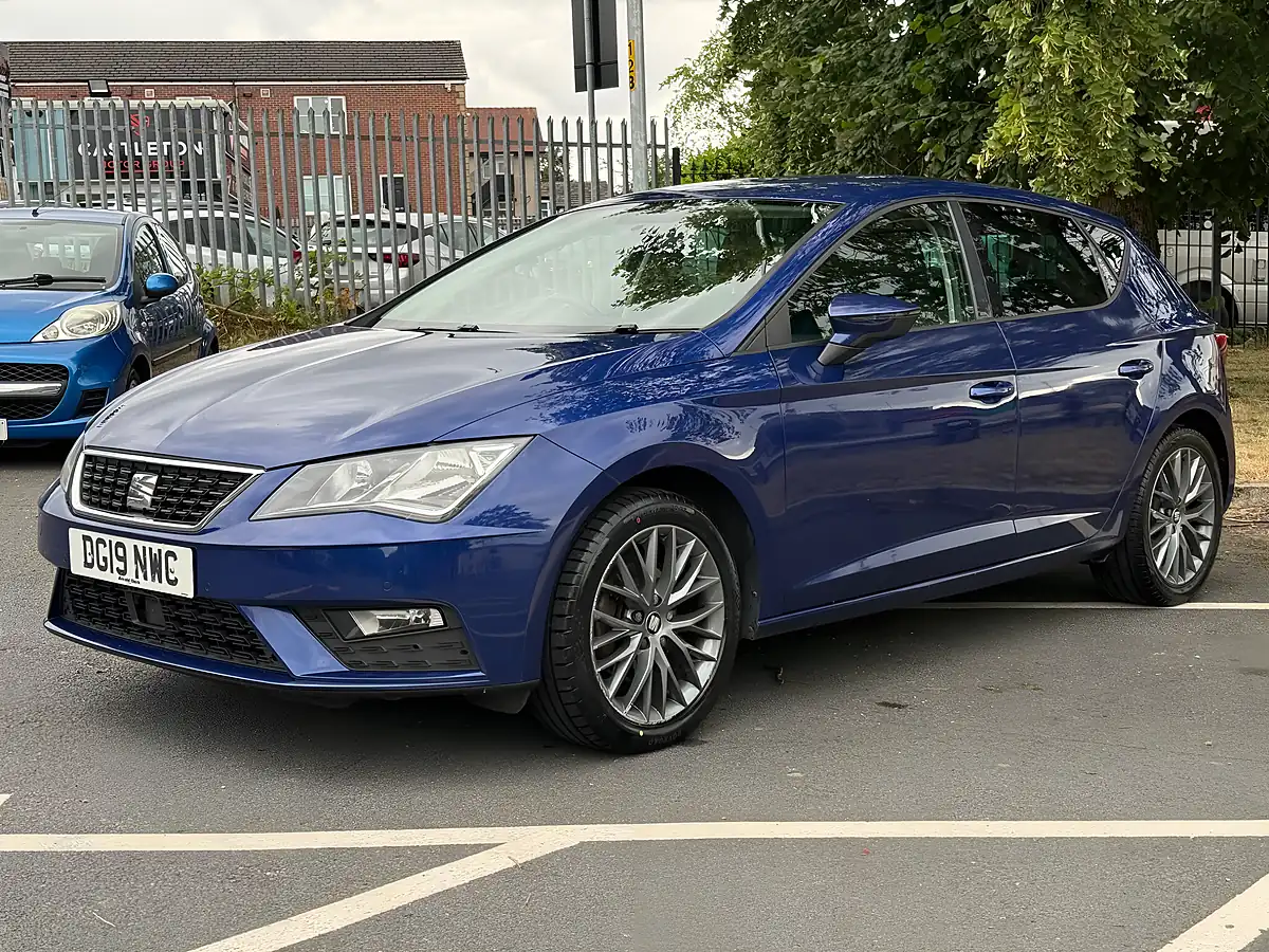 Used 2019 SEAT Leon Se Dynamic Blue - Interior and Exterior details 2