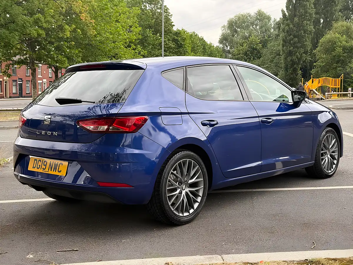 Used 2019 SEAT Leon Se Dynamic Blue - Interior and Exterior details 6