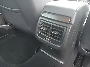 Used 2019 SEAT Leon Se Dynamic [ez] Silver - Interior and Exterior details 10