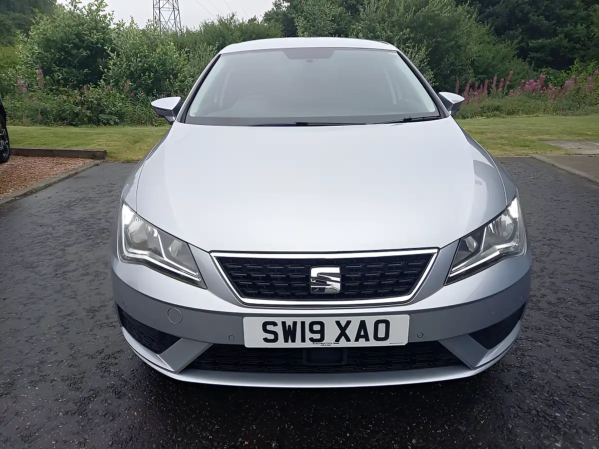 Used 2019 SEAT Leon Se Dynamic [ez] Silver - Interior and Exterior details 2