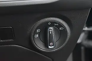 Used 2019 SEAT Leon Se Dynamic Midnight Black - Interior and Exterior details 15