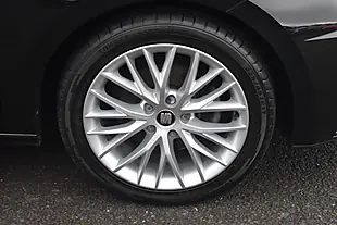 Used 2019 SEAT Leon Se Dynamic Midnight Black - Interior and Exterior details 18
