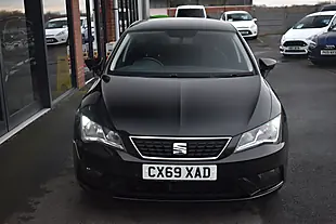 Used 2019 SEAT Leon Se Dynamic Midnight Black - Interior and Exterior details 3