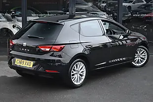 Used 2019 SEAT Leon Se Dynamic Midnight Black - Interior and Exterior details 5