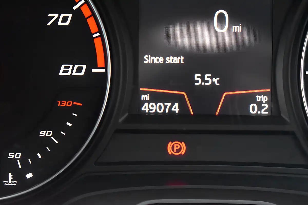 Used 2019 SEAT Leon Se Dynamic Midnight Black - Interior and Exterior details 9