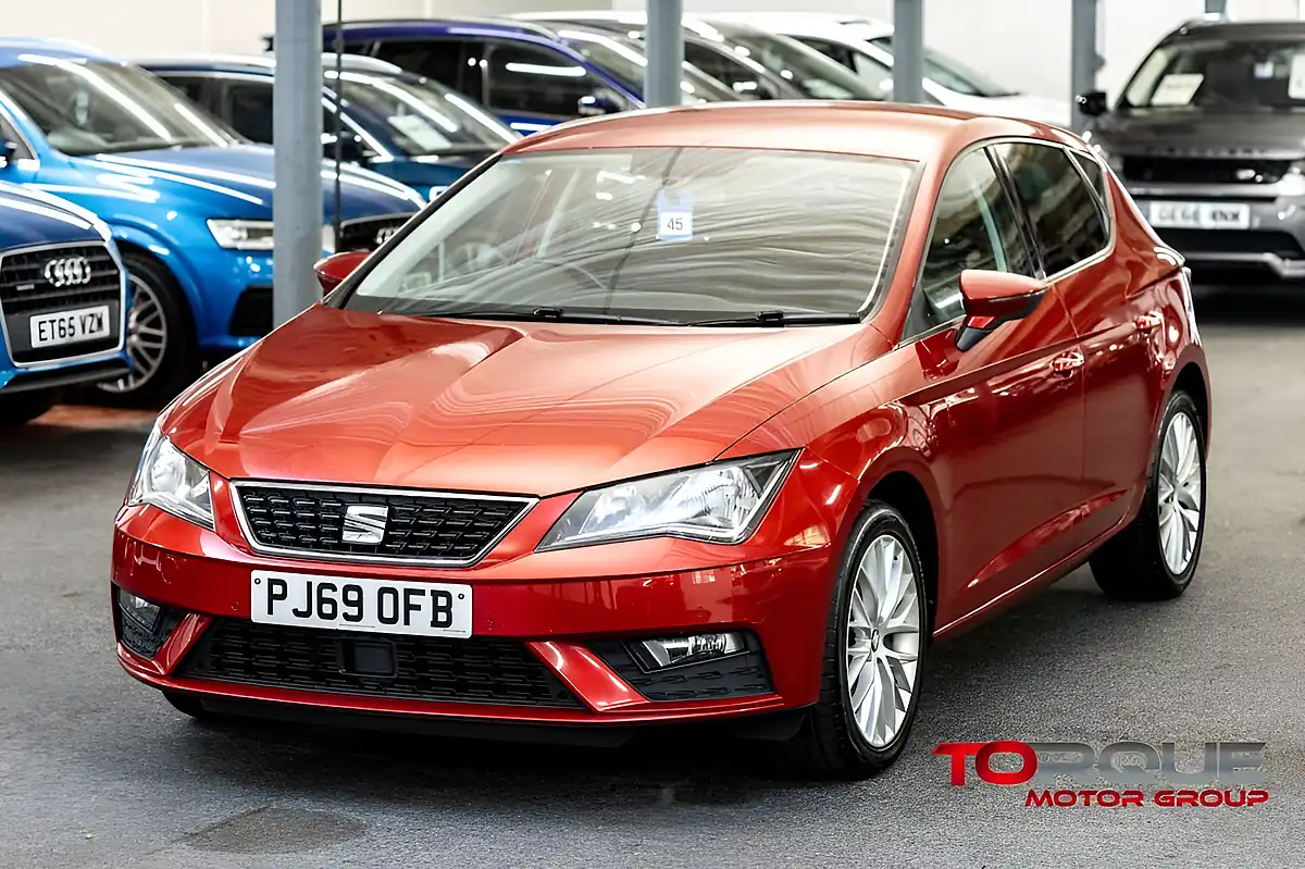 Used 2019 SEAT Leon Se Dynamic Red - Front View