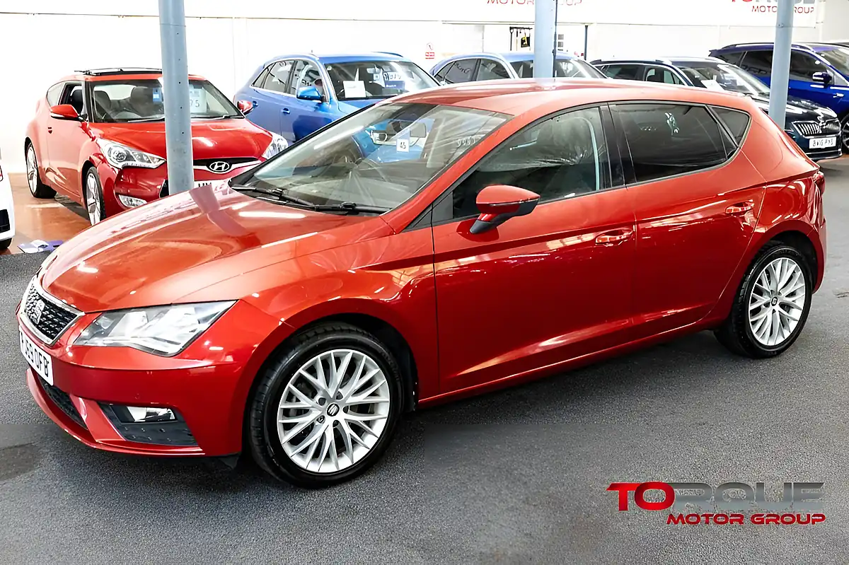 Used 2019 SEAT Leon Se Dynamic Red - Interior and Exterior details 13