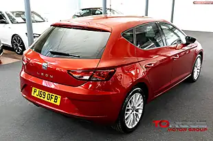 Used 2019 SEAT Leon Se Dynamic Red - Interior and Exterior details 17