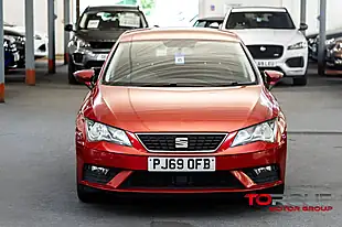 Used 2019 SEAT Leon Se Dynamic Red - Interior and Exterior details 2