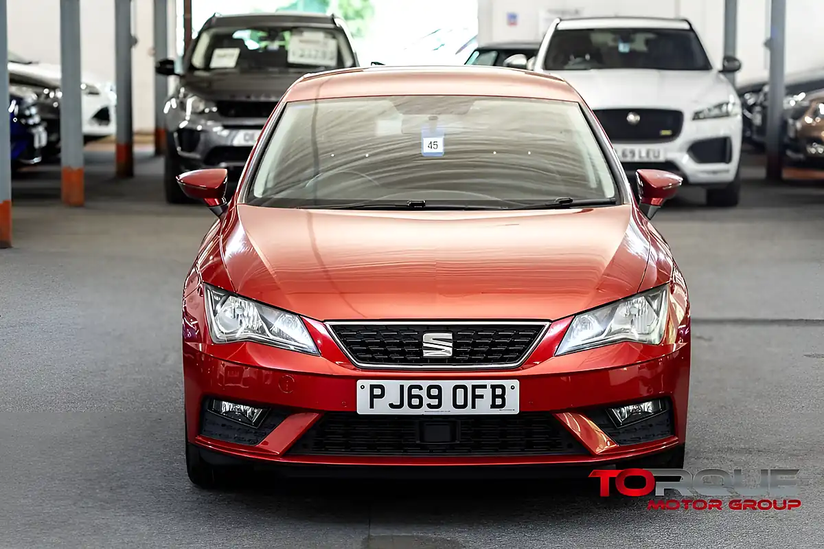 Used 2019 SEAT Leon Se Dynamic Red - Interior and Exterior details 2