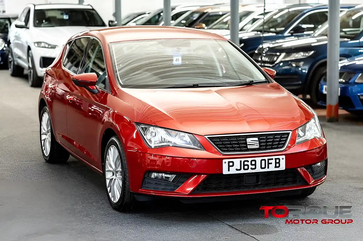 Used 2019 SEAT Leon Se Dynamic Red - Interior and Exterior details 3