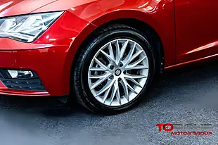 Used 2019 SEAT Leon Se Dynamic Red - Interior and Exterior details 6