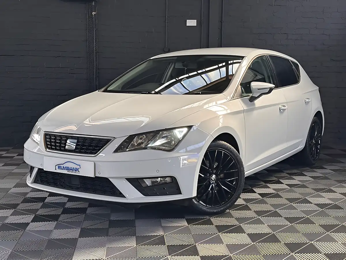 Used 2019 SEAT Leon Se Dynamic White - Front View