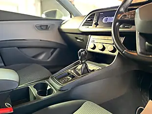 Used 2019 SEAT Leon Se Dynamic White - Interior and Exterior details 14