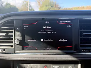 Used 2019 SEAT Leon Se Dynamic White - Interior and Exterior details 3