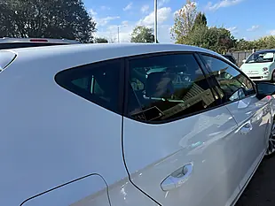 Used 2019 SEAT Leon Se Dynamic White - Interior and Exterior details 9