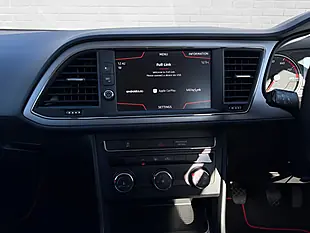 Used 2019 SEAT Leon Se Nevada White Met - Interior and Exterior details 16