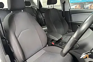 Used 2019 SEAT Leon Se White - Interior and Exterior details 2