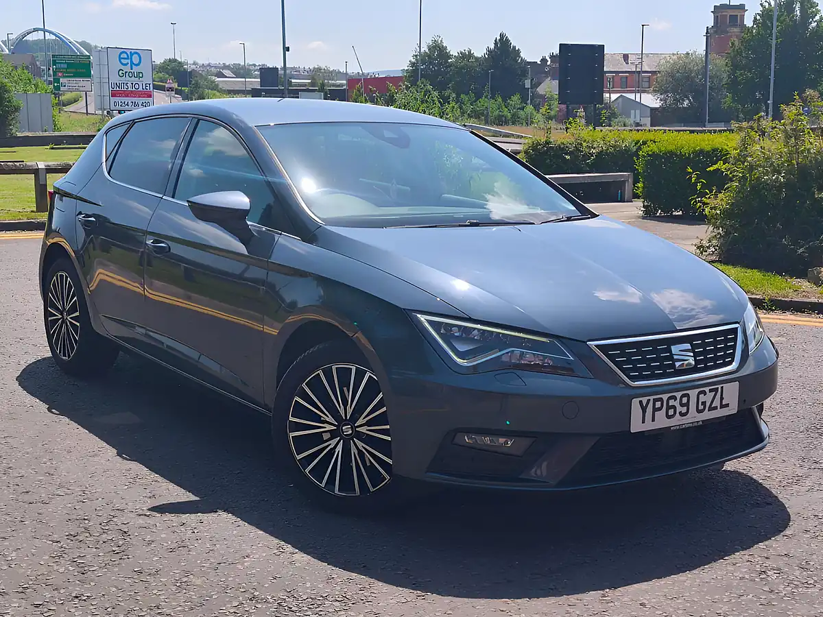 Used 2019 SEAT Leon Xcellence Lux Grey - Front View