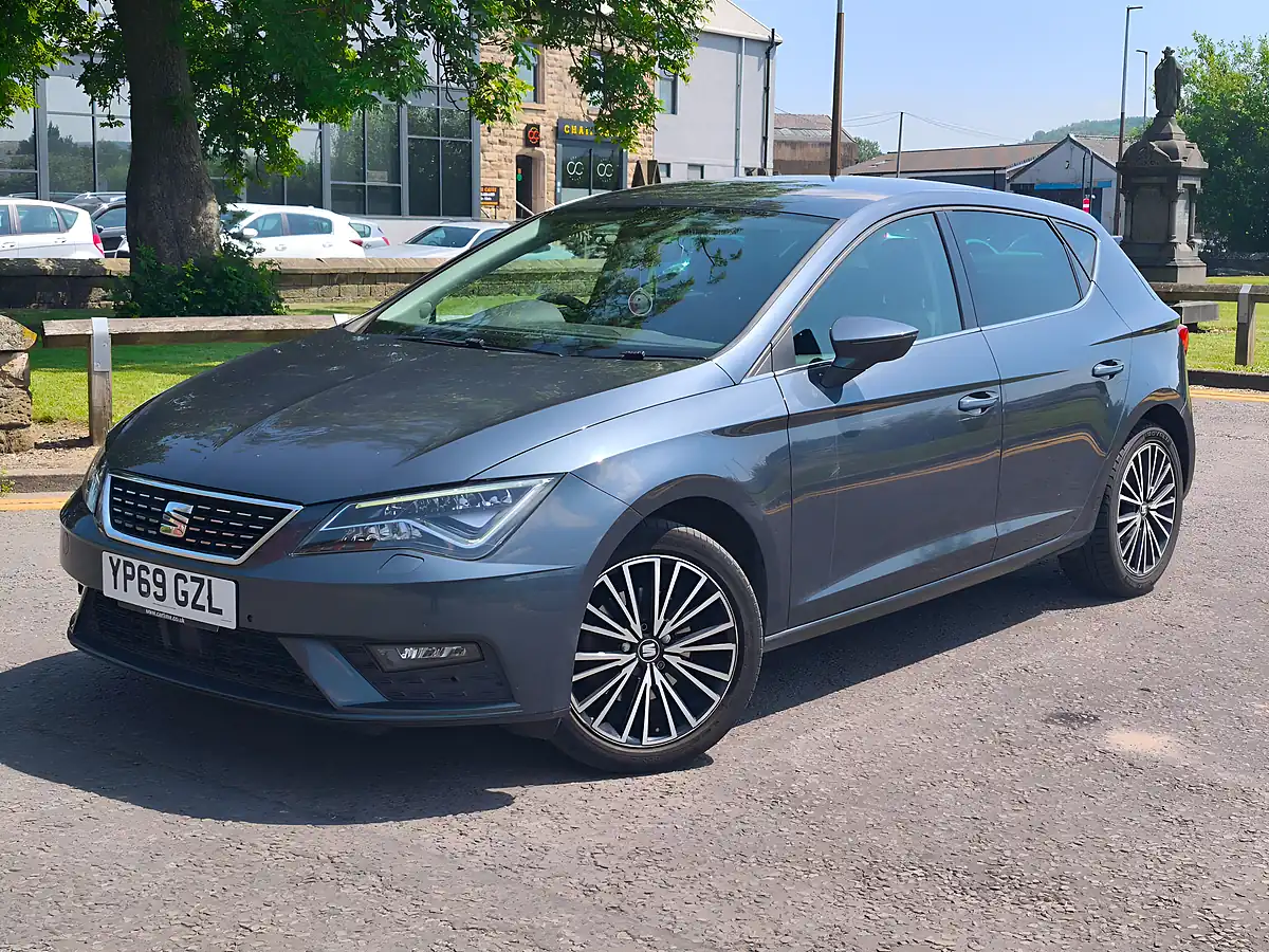 Used 2019 SEAT Leon Xcellence Lux Grey - Interior and Exterior details 2