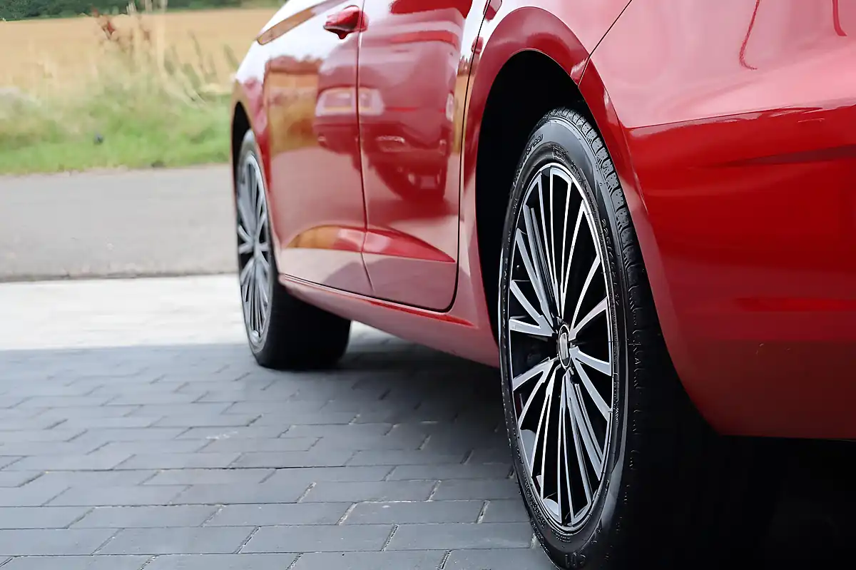 Used 2019 SEAT Leon Xcellence Lux ST Red - Interior and Exterior details 12