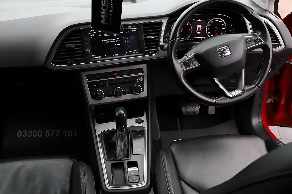Used 2019 SEAT Leon Xcellence Lux ST Red - Interior and Exterior details 17