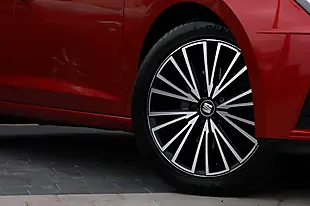 Used 2019 SEAT Leon Xcellence Lux ST Red - Interior and Exterior details 3