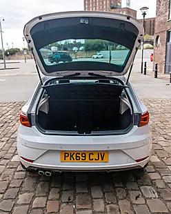 Used 2019 SEAT Leon Xcellence Lux White - Interior and Exterior details 11
