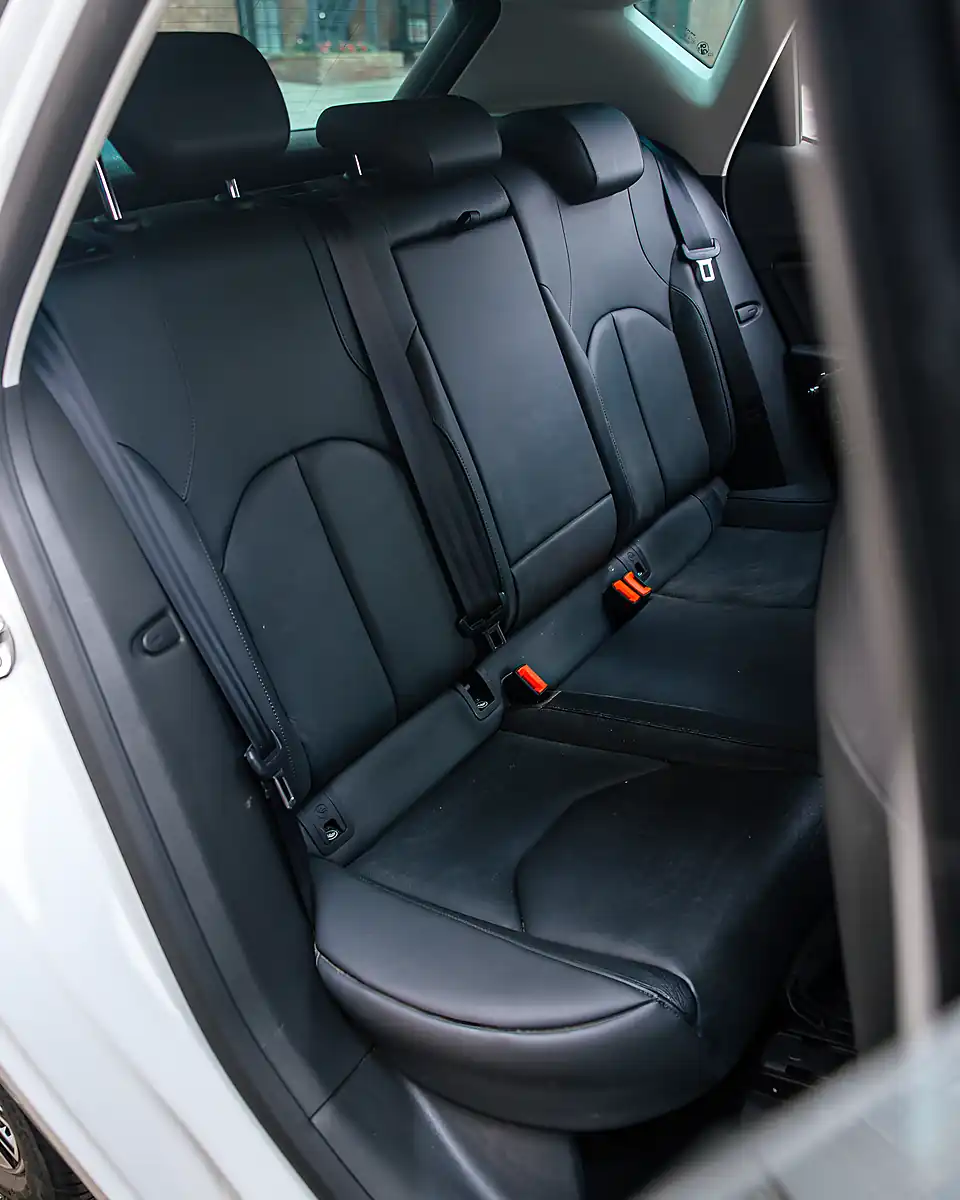 Used 2019 SEAT Leon Xcellence Lux White - Interior and Exterior details 14
