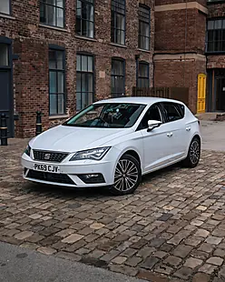 Used 2019 SEAT Leon Xcellence Lux White - Interior and Exterior details 4