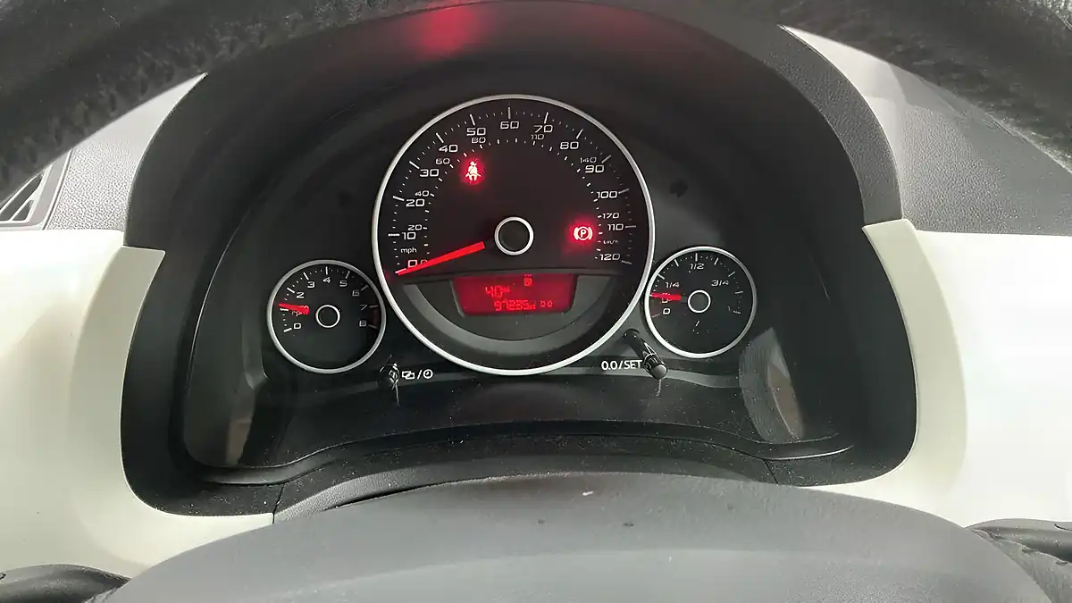 Used 2019 SEAT Mii Design Black - Interior and Exterior details 12