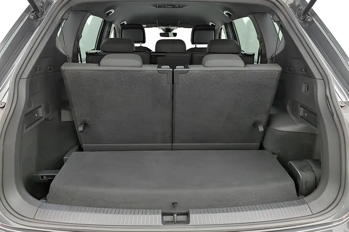 Used 2019 SEAT Tarraco Se Technology Grey - Interior and Exterior details 12