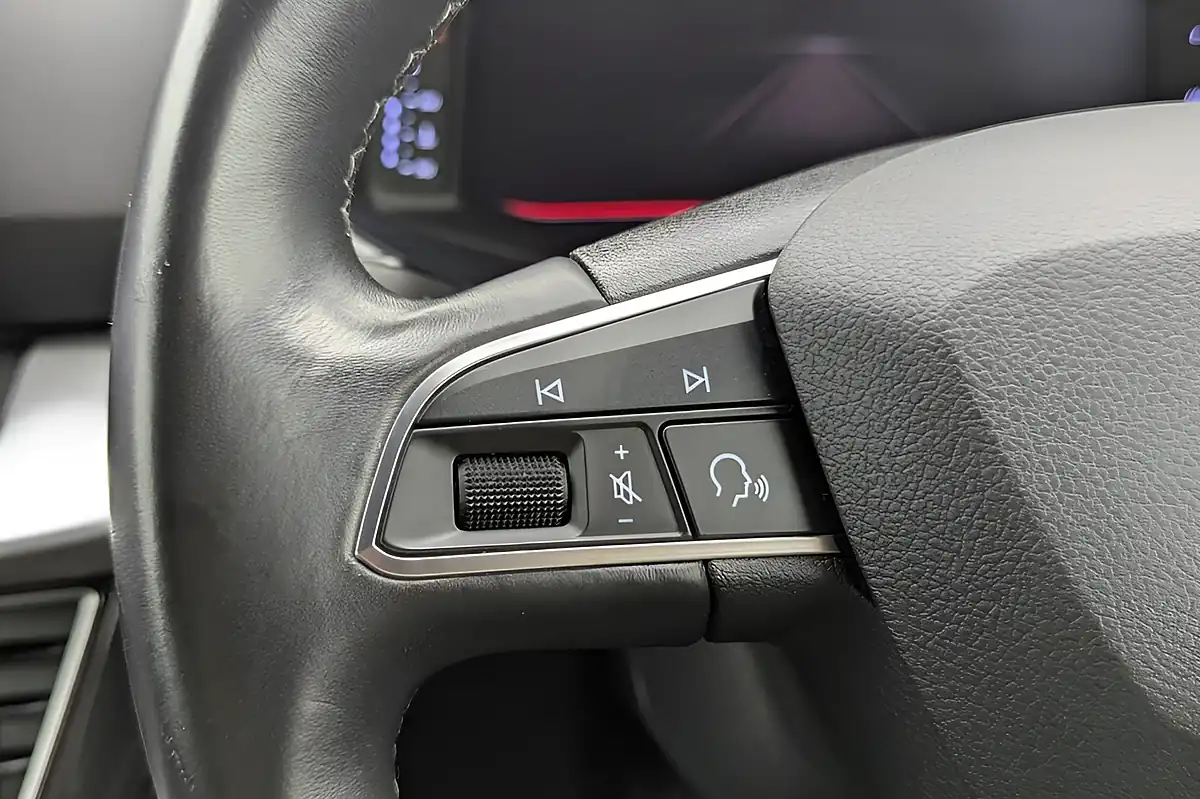 Used 2019 SEAT Tarraco Se Technology Grey - Interior and Exterior details 15