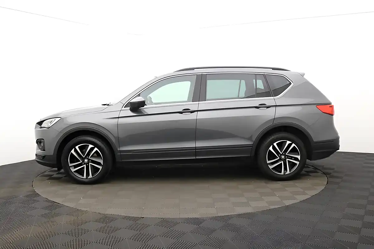 Used 2019 SEAT Tarraco Se Technology Grey - Interior and Exterior details 6
