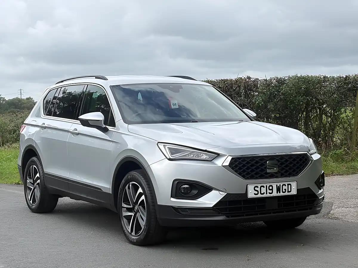 Used 2019 SEAT Tarraco Se Technology Silver - Front View