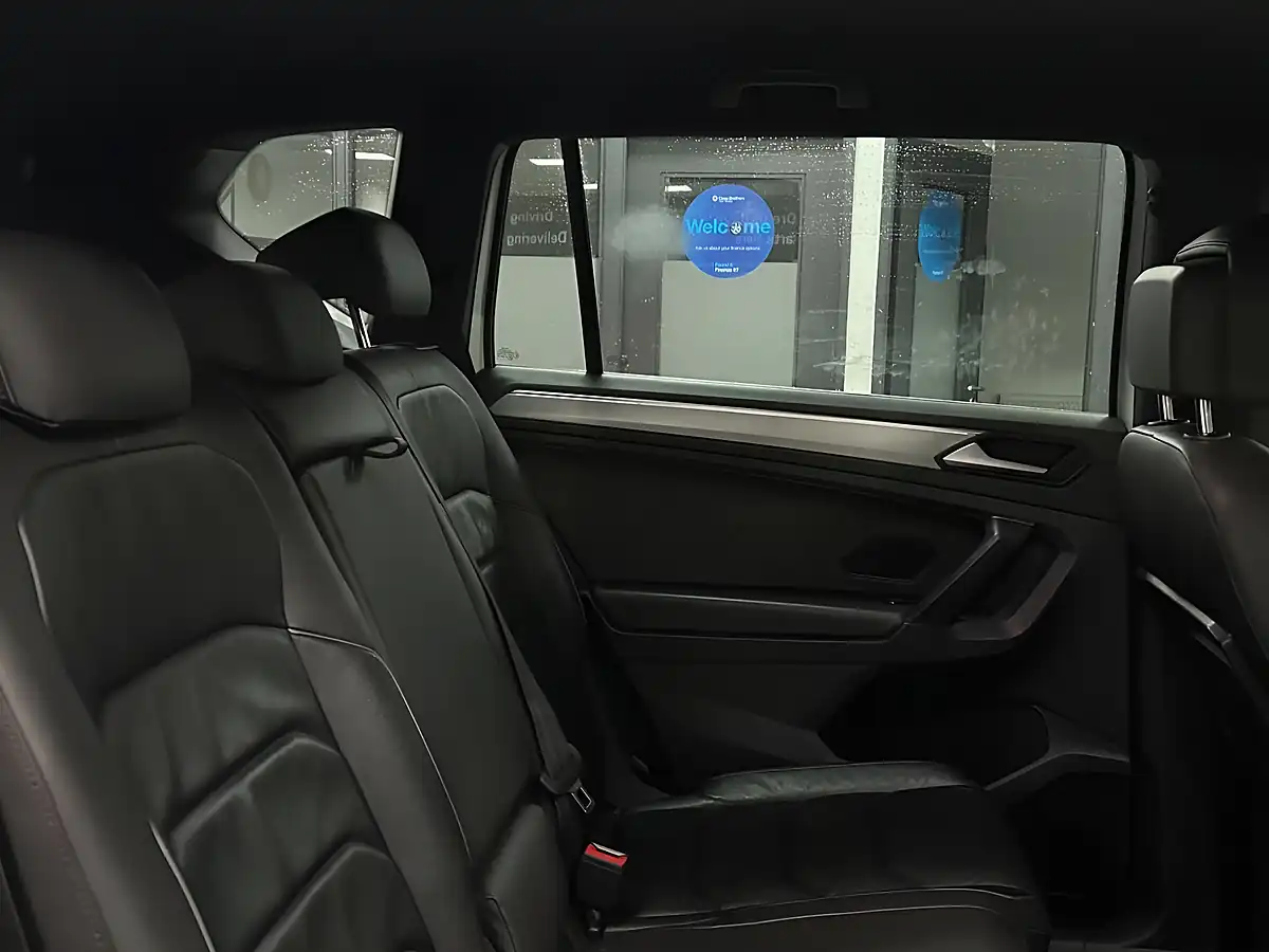 Used 2019 SEAT Tarraco Xcellence Lux White - Interior and Exterior details 17