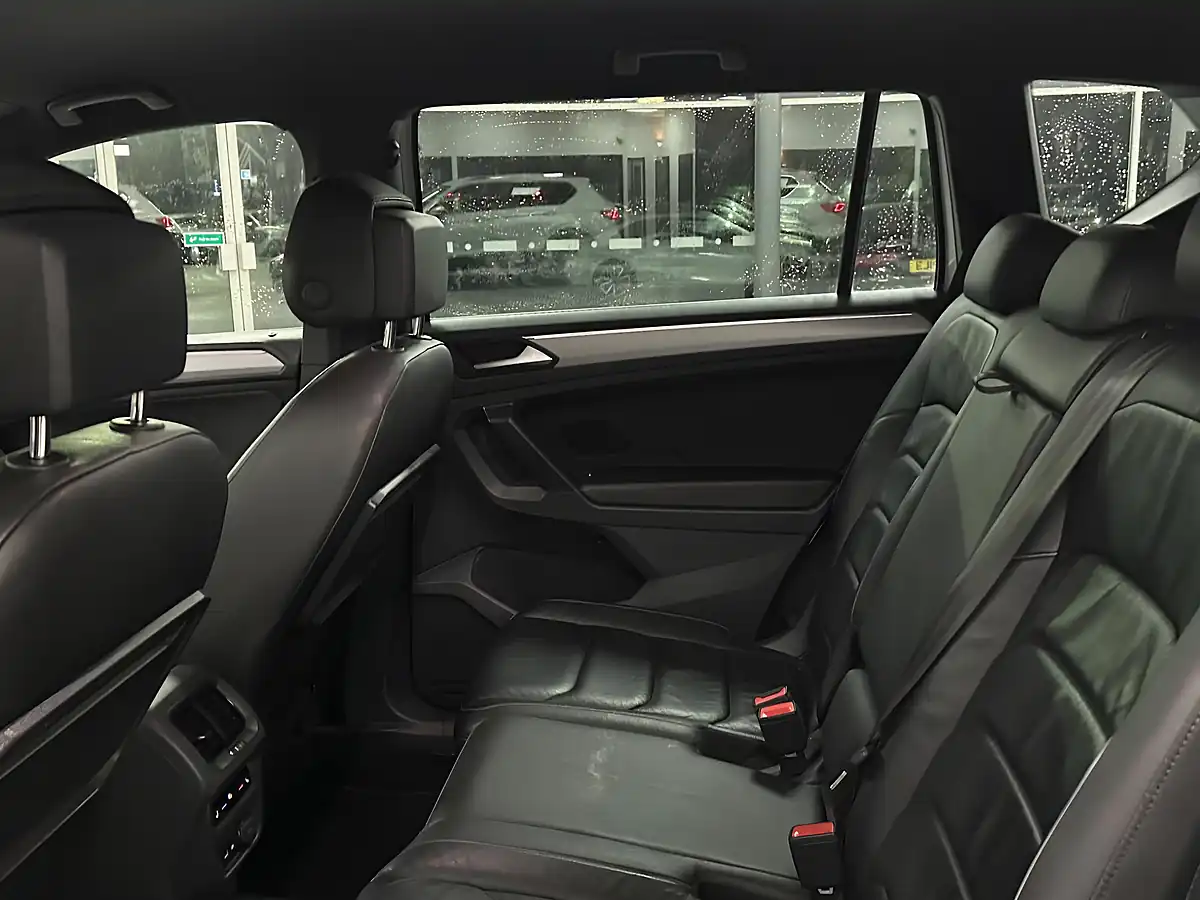 Used 2019 SEAT Tarraco Xcellence Lux White - Interior and Exterior details 18