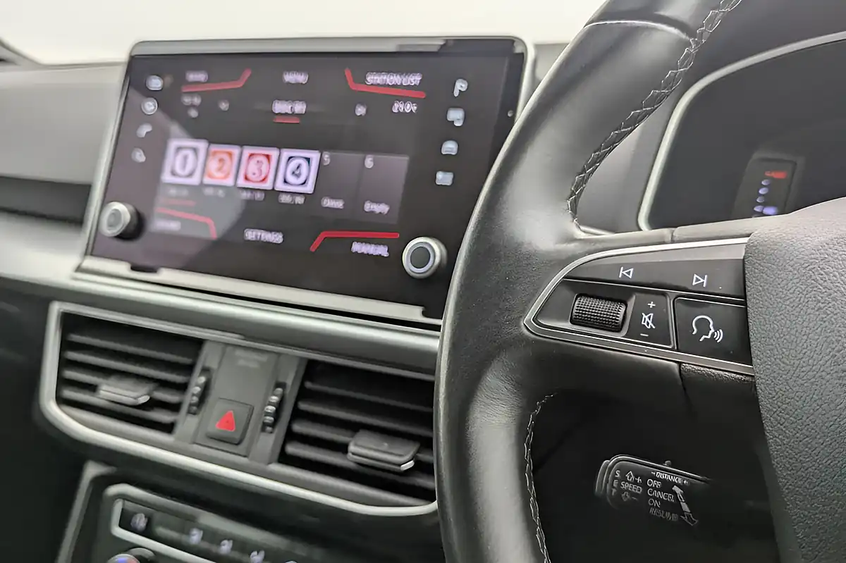 Used 2019 SEAT Tarraco Xcellence White - Interior and Exterior details 11