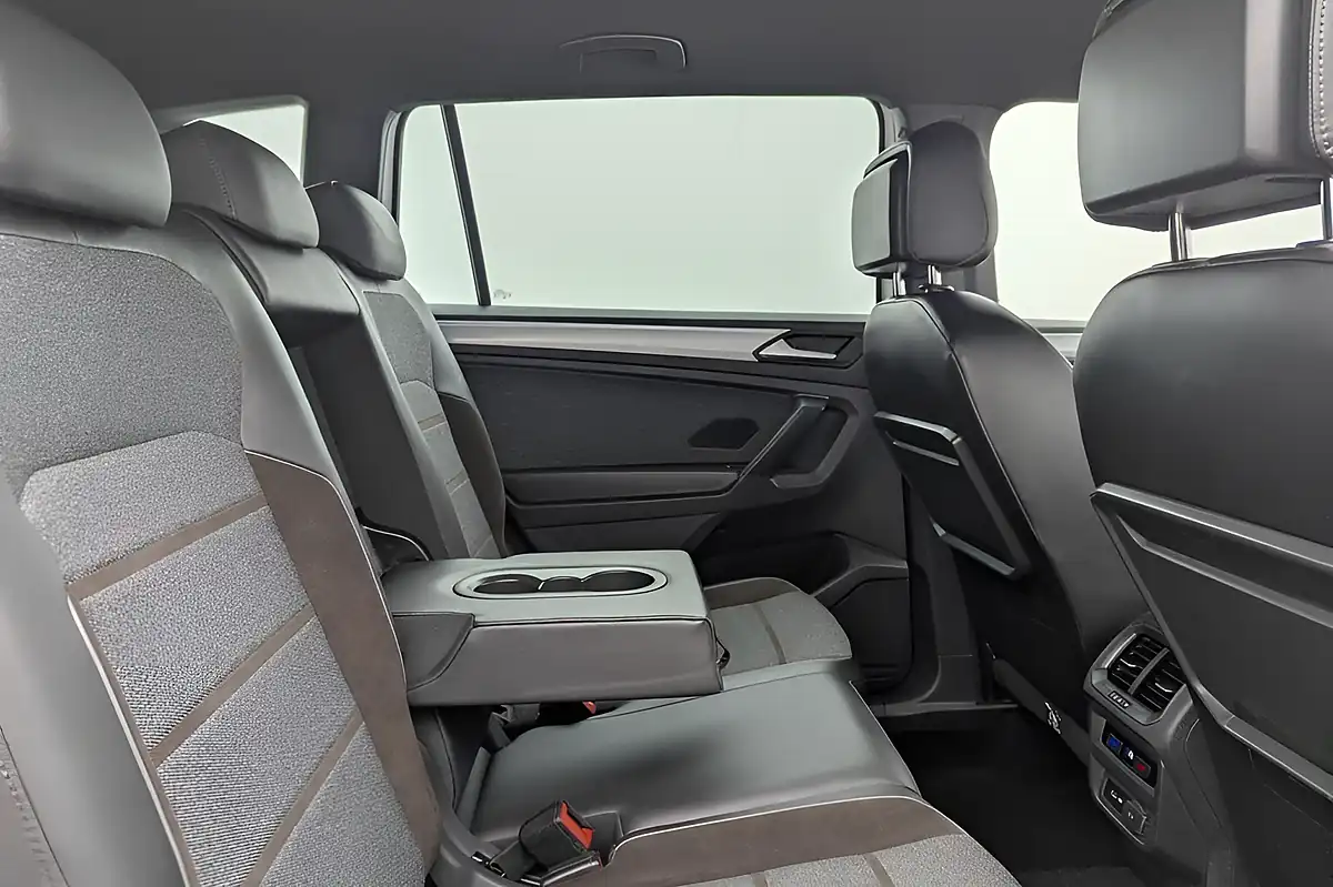 Used 2019 SEAT Tarraco Xcellence White - Interior and Exterior details 13