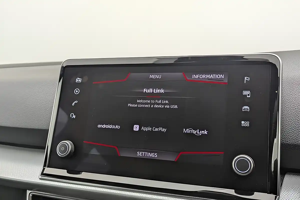 Used 2019 SEAT Tarraco Xcellence White - Interior and Exterior details 14