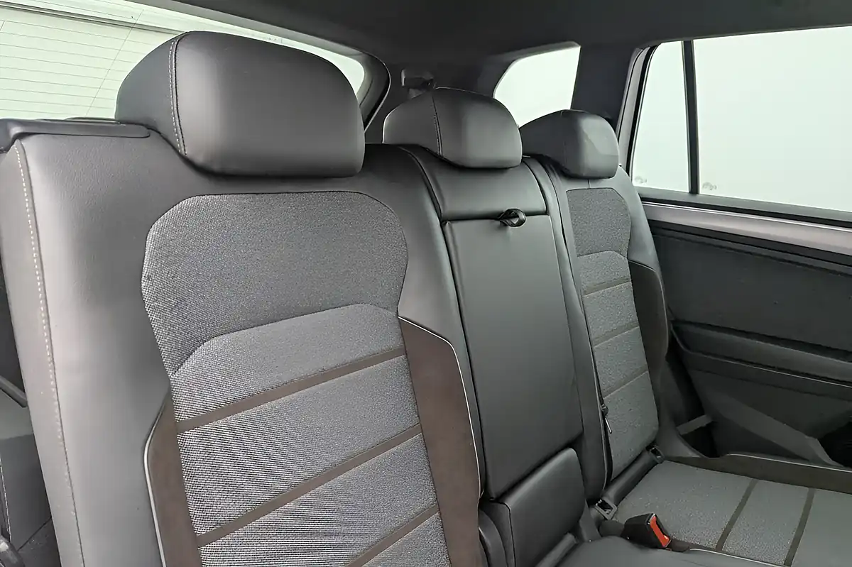 Used 2019 SEAT Tarraco Xcellence White - Interior and Exterior details 16
