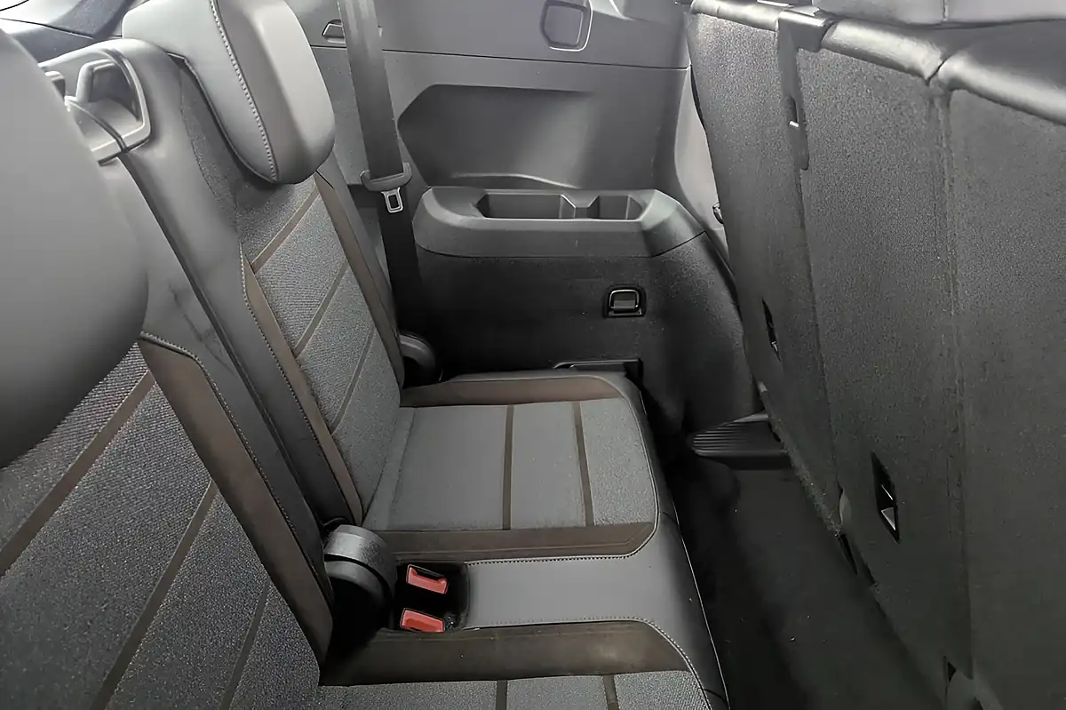 Used 2019 SEAT Tarraco Xcellence White - Interior and Exterior details 17