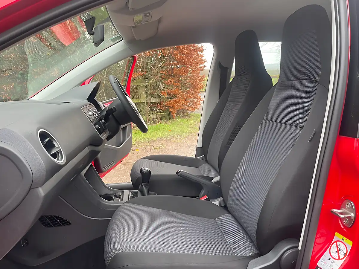 Used 2019 Skoda Citigo Se Red - Interior and Exterior details 17