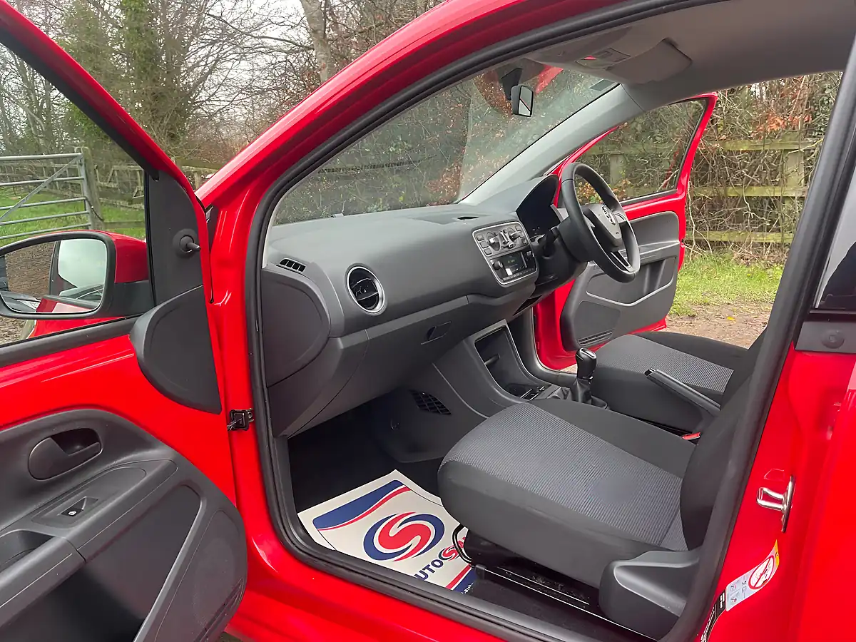 Used 2019 Skoda Citigo Se Red - Interior and Exterior details 18