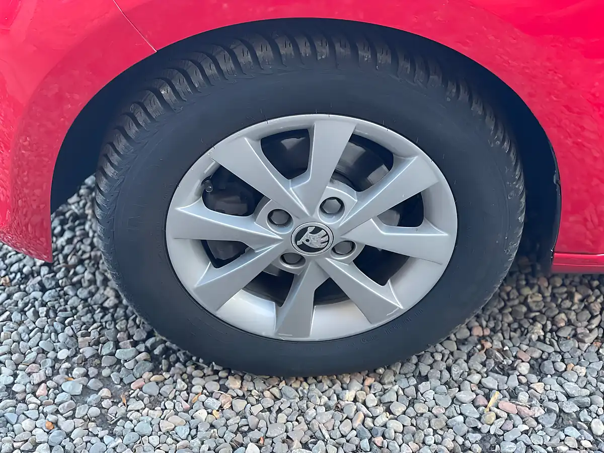 Used 2019 Skoda Citigo Se Red - Interior and Exterior details 15