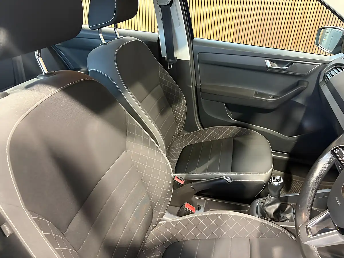 Used 2019 Skoda Fabia Colour Edition Blue - Interior and Exterior details 12
