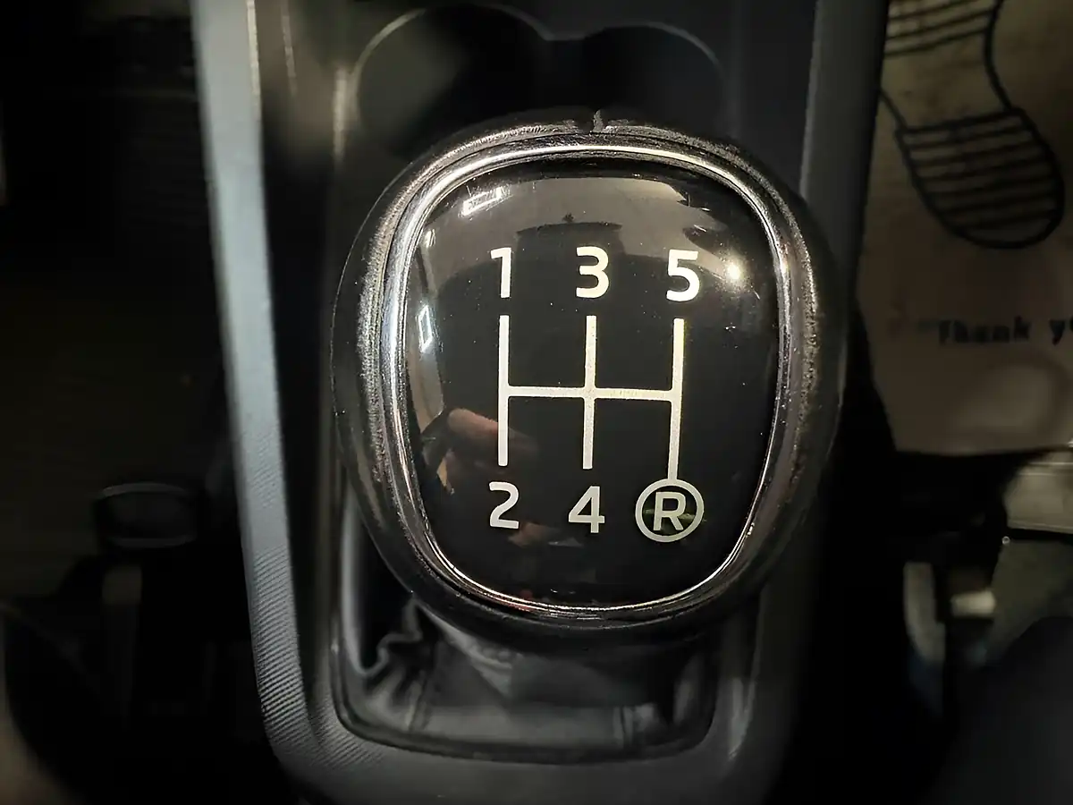 Used 2019 Skoda Fabia Colour Edition Blue - Interior and Exterior details 9