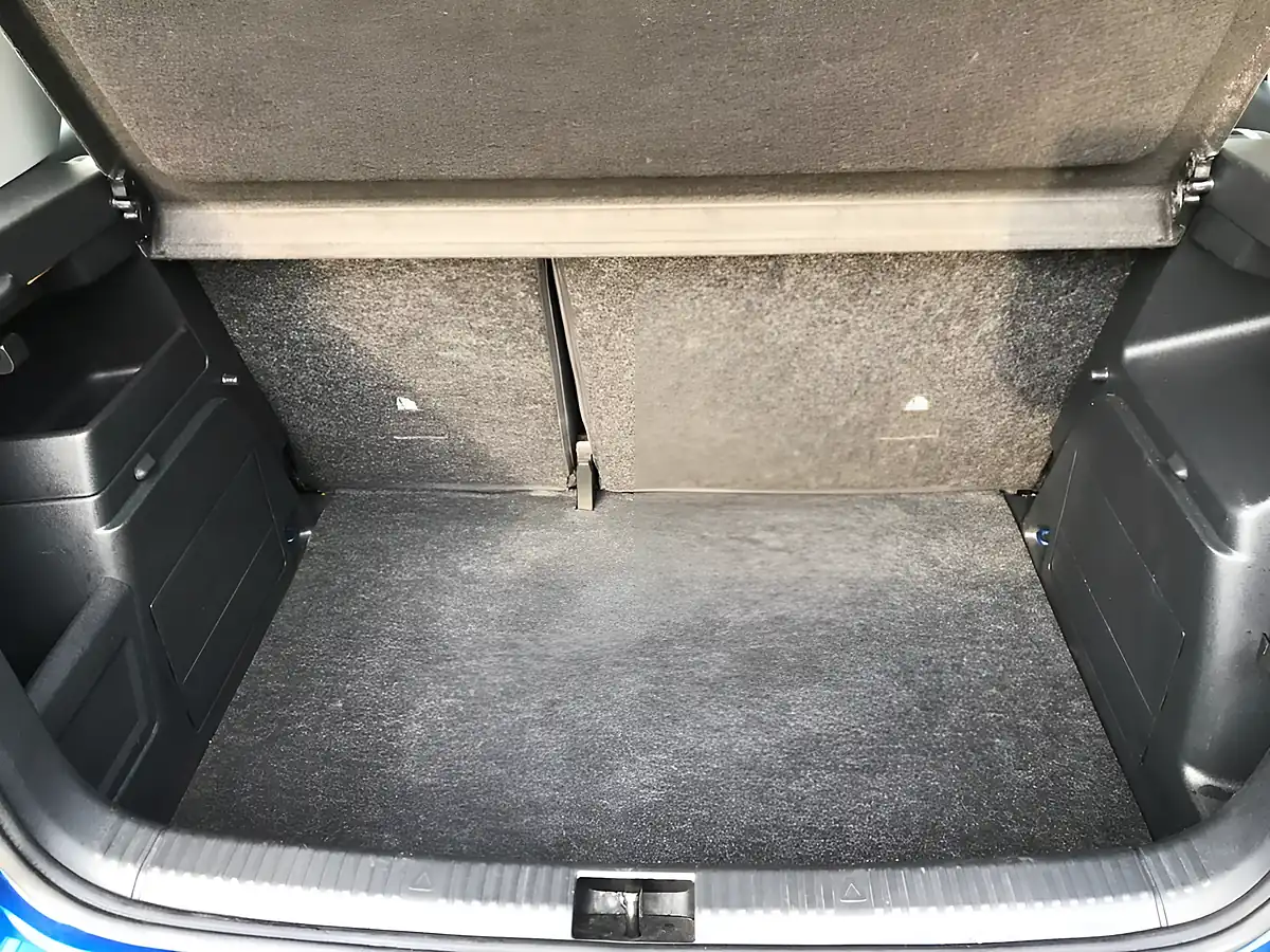 Used 2019 Skoda Fabia Colour Edition Race Blue - Interior and Exterior details 10